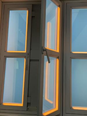 Đèn trần ánh sáng nhân tạo 160W thế hệ mới với độ sáng 10000 Lumen và hỗ trợ đa điều khiển – Lý tưởng cho văn phòng, studio và tầng hầm